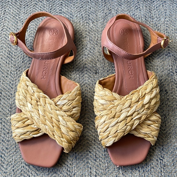 Tory Burch Leather and Raffia Sandals Flat Size:9 M - Picture 15 of 16